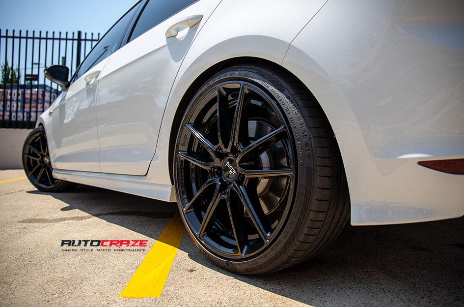 VOLKSWAGEN GOLF DFS GLOSS BLACK